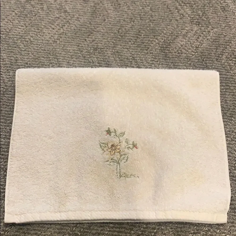 Guess Floral Hand Towel